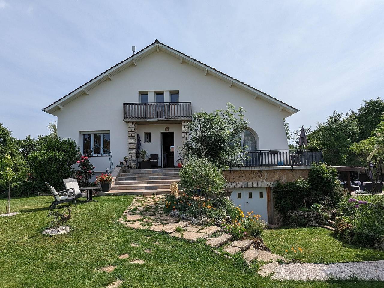 Großes ruhiges Haus mit geschlossenem Garten, 3 Schlafzimmer in Mirebeau-sur-Bèze, Dijon und Umgebung