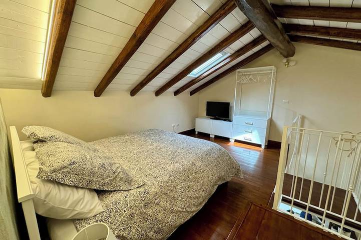 Apartamento entero, Al Campanile - Independent Single Apartment Etna - Etnaland - in Nicolosi, Etna