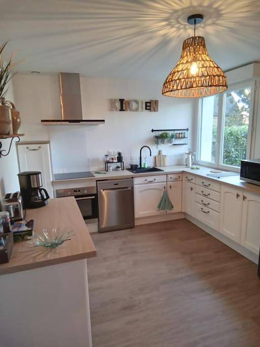 Location de vacances pour 6 personnes, avec vue et jardin à Montory - 4