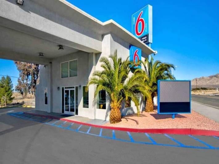 Ganze Wohnung, 1 Kingsize -bett | Ns | Küche in Victorville, San Bernardino County