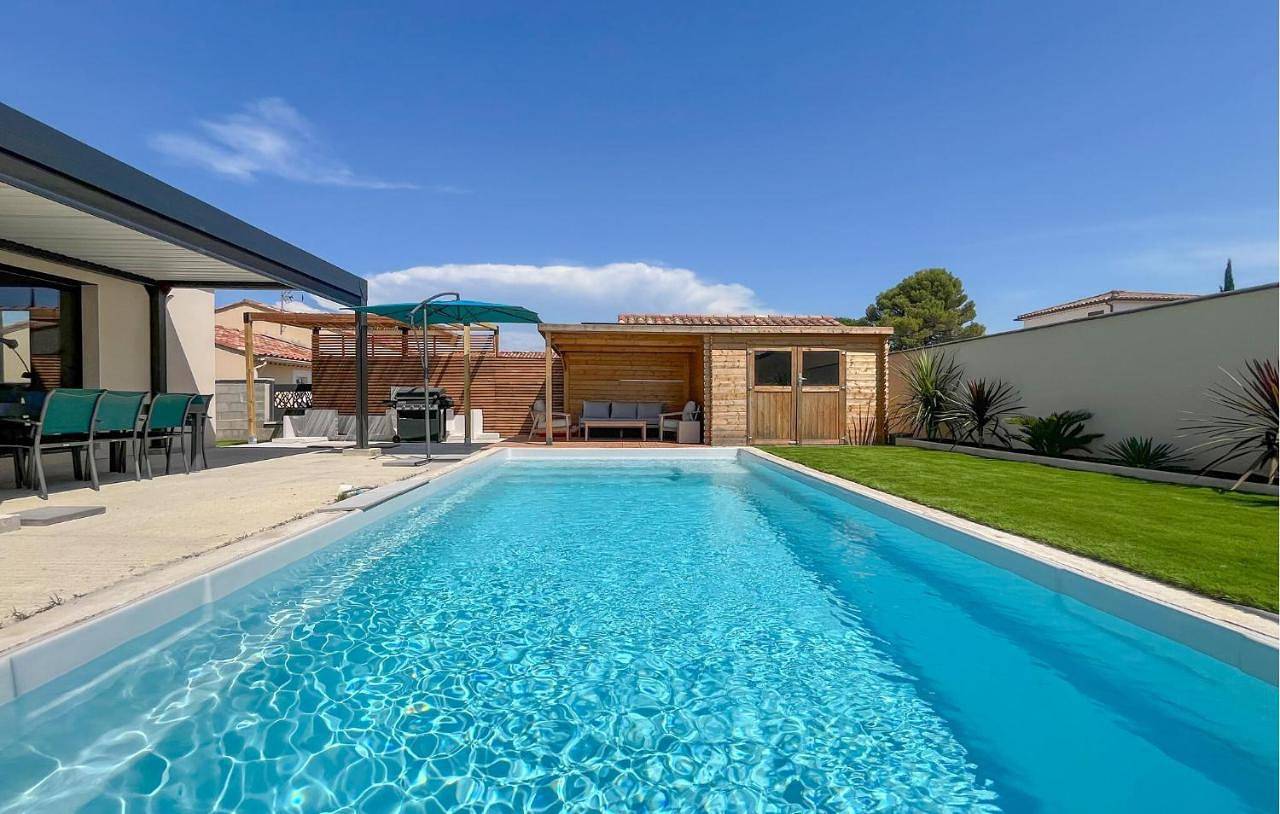 Amazing Home In Saint-Paulet-De-Caisso in Saint-Paulet-de-Caisson, Région de Nîmes