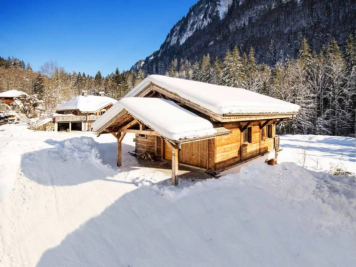 Chalet pour 8 personnes, avec terrasse et jardin, animaux acceptés à Montriond