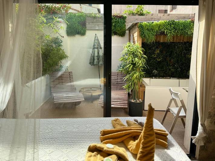 Maison d’hôte pour 2 personnes, avec jacuzzi ainsi que jardin et terrasse à Saintes-Maries-de-la-Mer - 4