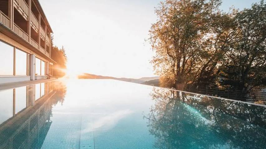 Bauernhof für 4 Personen, mit Garten und Pool sowie Terrasse und Sauna, mit Haustier