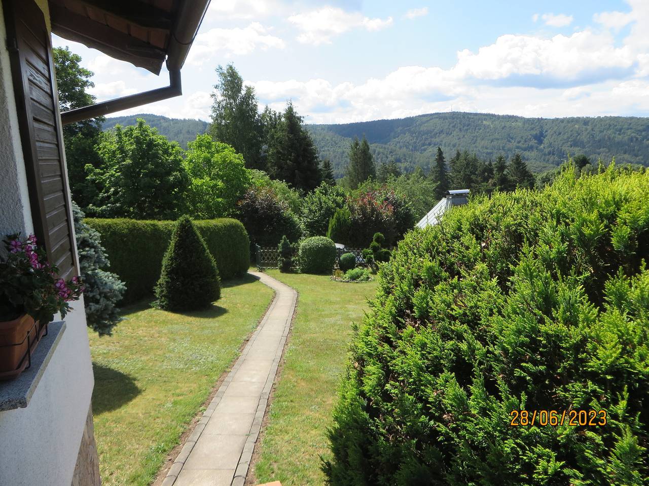 Bergblick in Goldlauter - Heidersbach, Suhl
