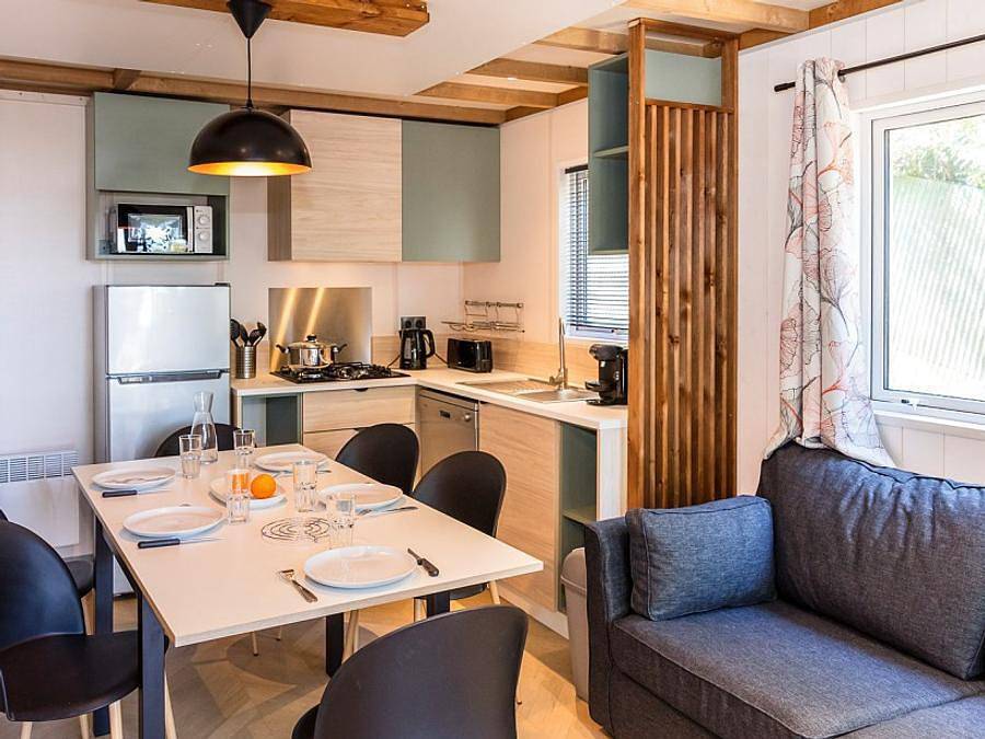 Camping Port de Plaisance  - Mobile home 6 persons - Chalet | Ultimate | 3 Bedrooms | 6 Pers. | Raised terrace | Tv in Clohars-Fouesnant, Quimper region