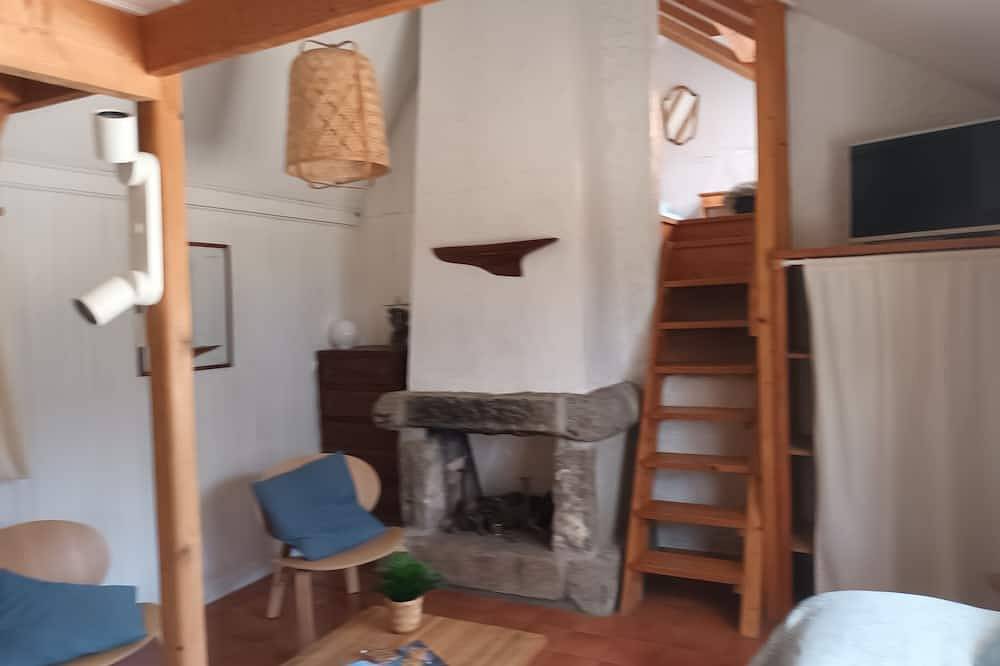 Ganze Wohnung, Independent apartment - expectionnal sea view - swimming pool - 5 persons in Morgat, Crozon