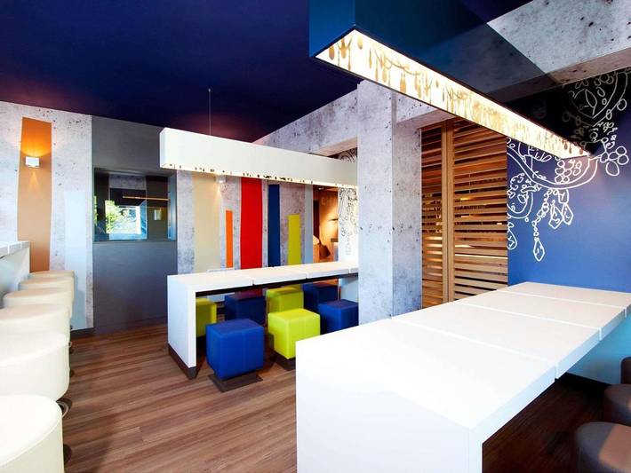 Hôtel pour 2 personnes, avec terrasse à Vélizy-Villacoublay - 2