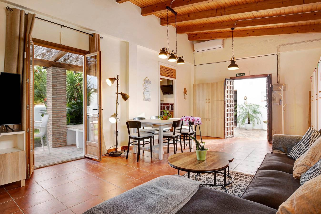 Villa la Luna – Finca 5 hab. con Piscina y Jardín en Vejer, Cádiz in Vejer de la Frontera, Costa de la Luz