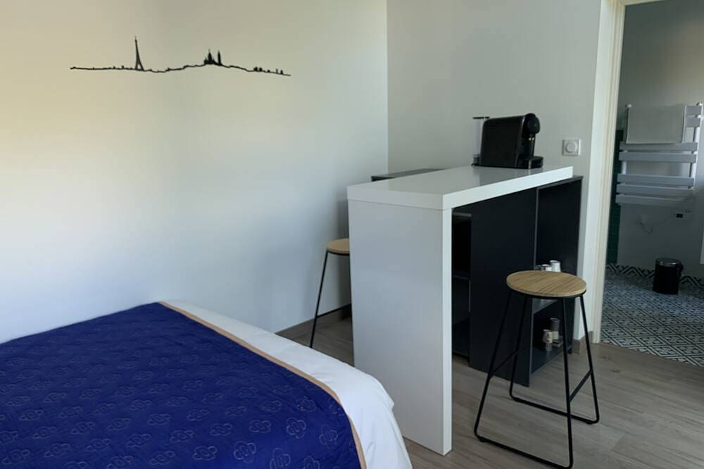 Appartement entier, Studio Cocooning « Vue sur Paris » à 15 mn de Paris in Sartrouville, Yvelines