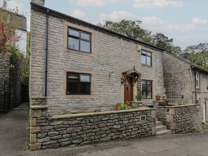 Cottage for 6 people, with Garden in Castleton