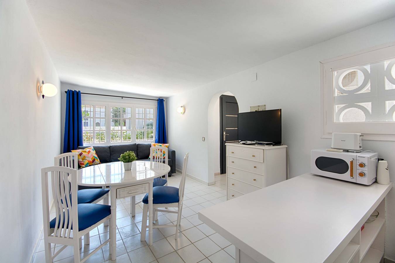 Appartement entier, Appartement de vacances pour 4 personnes avec terrasse in Empuriabrava, Haut-Ampurdan