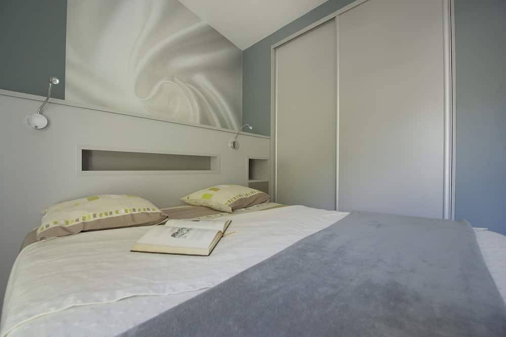 Le Moulin confortable Maison 4 per au bord de la rivière Sioule. in Châteauneuf-les-Bains, Puy-de-Dôme