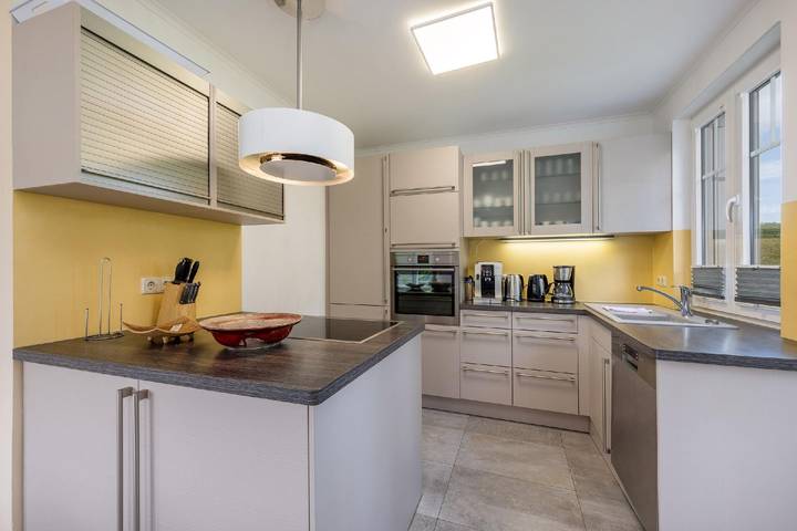 Ferienhaus für 11 Personen, mit Whirlpool und Garten sowie Sauna und Terrasse, mit Haustier in Glowe - 4