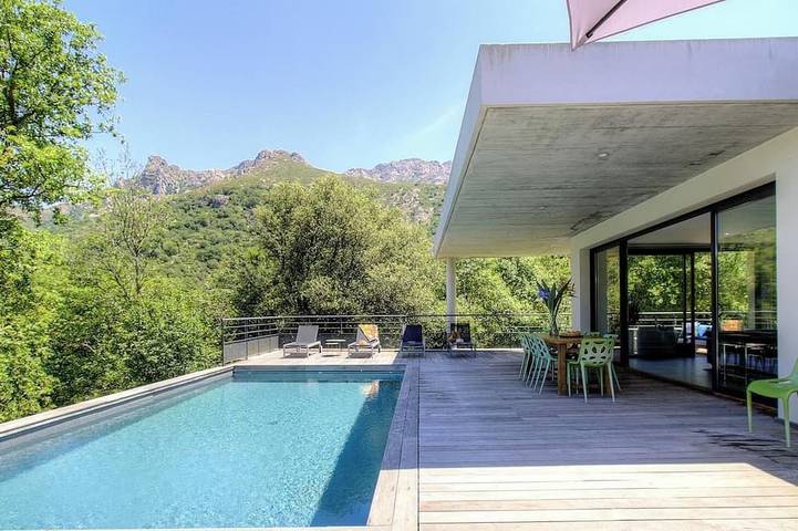 Location de vacances pour 8 personnes, avec jardin à Feliceto - 2