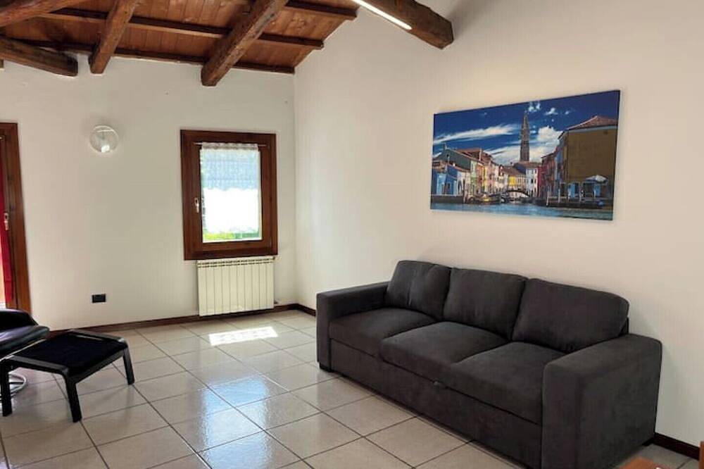 Entire apartment, Residence Ca Venexian - Suite with Balcony in Mira, Venice Province