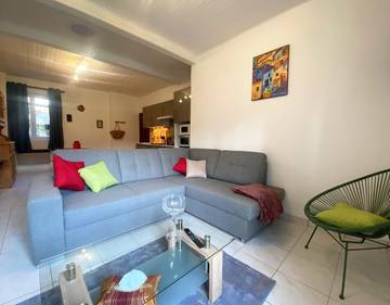 Gîte pour 4 personnes, avec terrasse à Montferrer