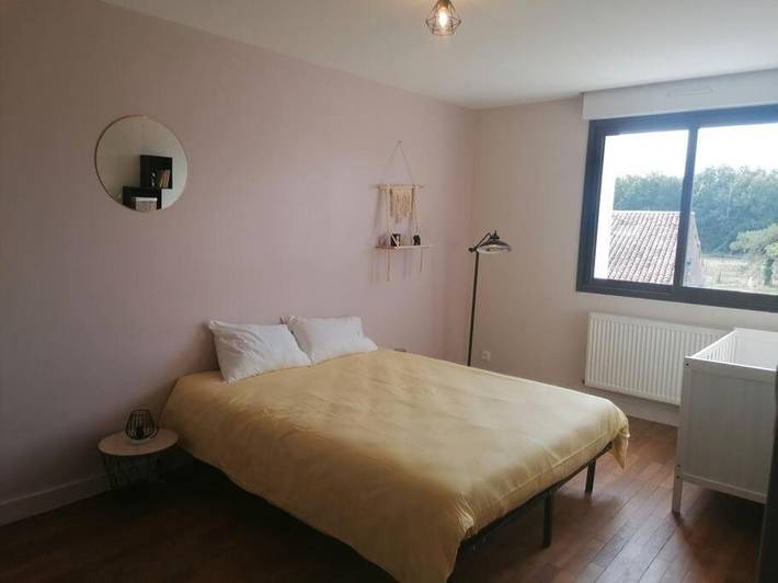 Location de vacances pour 12 personnes, avec jardin à Chalandray - 4