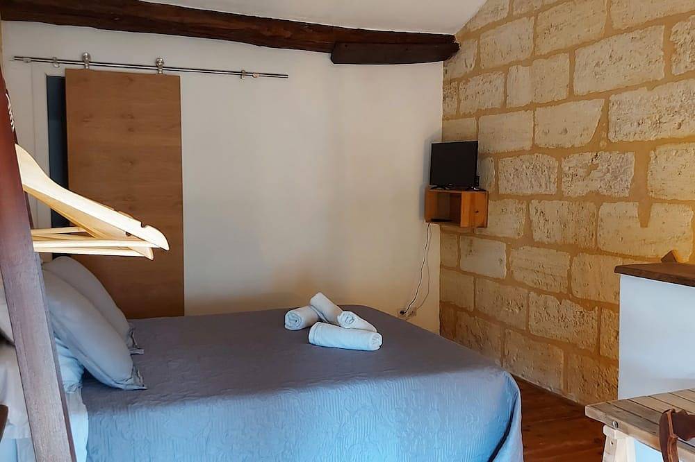 Apartamento entero, Peace and quiet in the heart of the Saint-Emilion vineyards in Saint-Sulpice-de-Faleyrens, Región de Libourne
