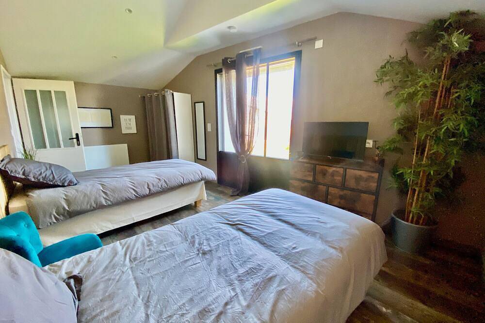 Gîte « La Cour de la Forêt » con piscina privada, terraza y Wi-Fi in Saint-Mars-de-Coutais, Nantes region