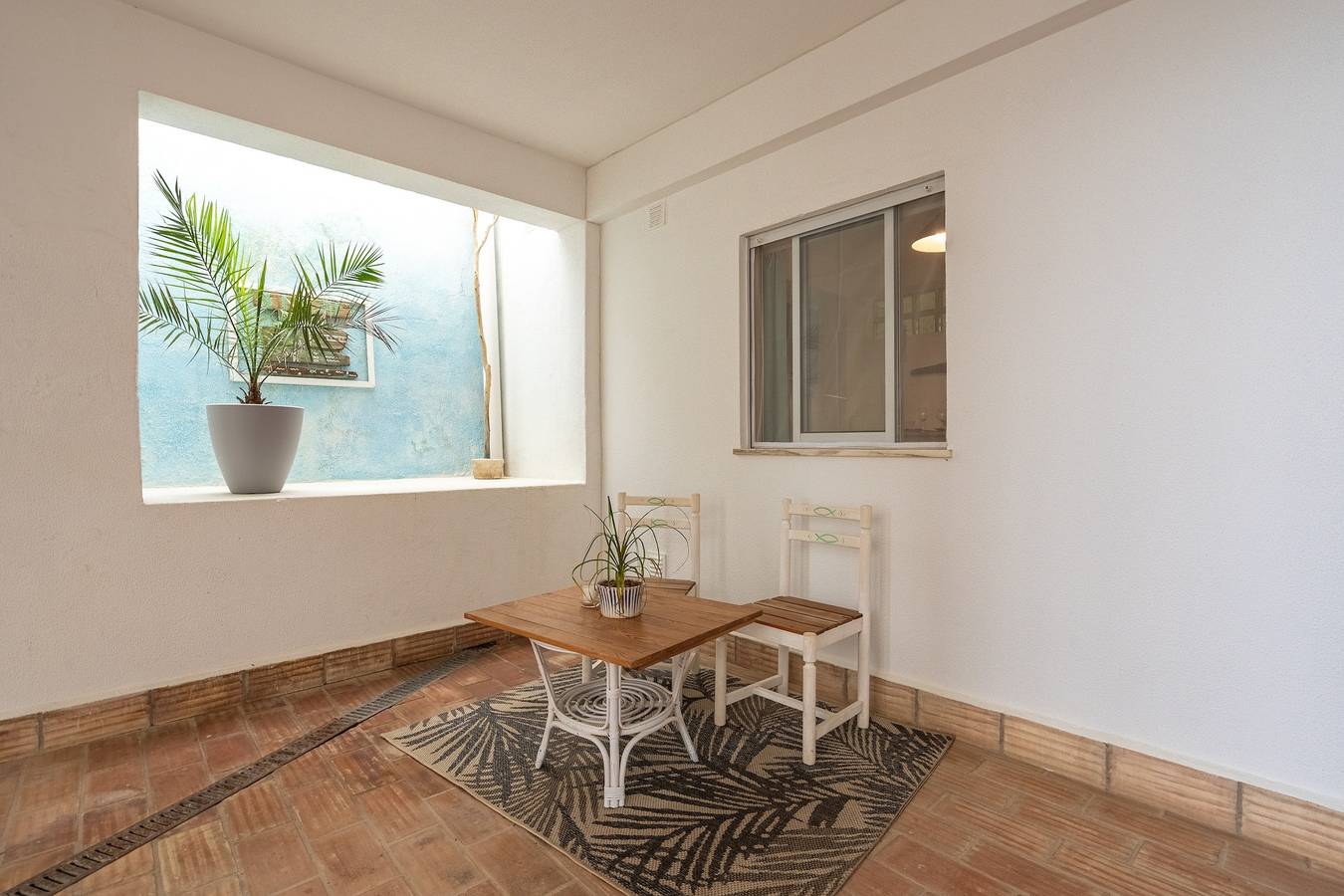 Entire apartment, Studio Sardinha - 1 min walk to beach. in Praia do Burgau, Parque Natural do Sudoeste Alentejano e Costa Vicentina