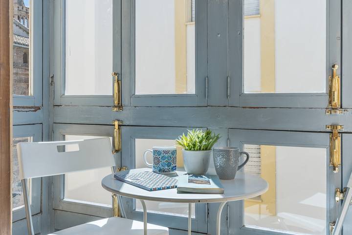 Hel studio-lejlighed, Elvira Centro Albaicín Apartment with Balcony, Wi-Fi, and Air Conditioning in Centro-Sagrario, Granada