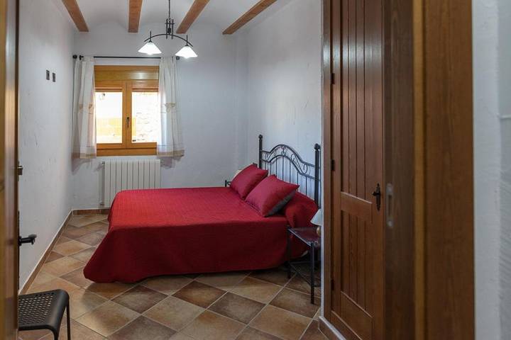 Casa de vacaciones para 11 personas, con Balcón y Jacuzzi además de Terraza y Vistas en Requena-Utiel - 4
