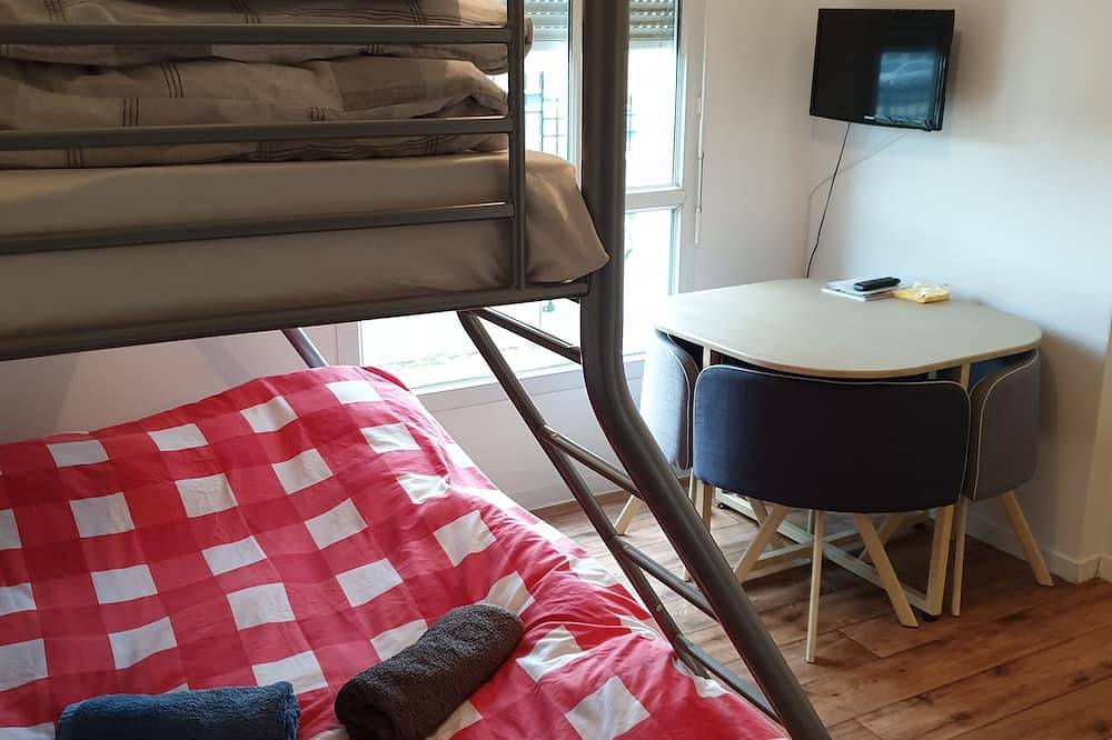 Apartamento entero, Bonito estudio a 1 km de Disneyland / 500 m de Val D'Europe in Montévrain, Sena y Marne