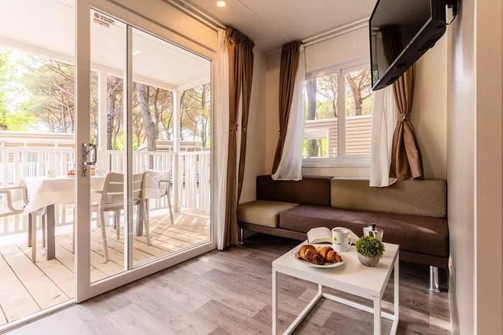 Camping für 4 Personen, mit Pool in Italienische Riviera - 2