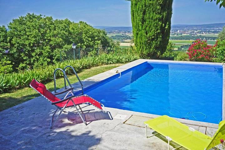 Location de vacances pour 20 personnes, avec jardin ainsi que piscine et vue, adapté aux familles à La Garde-Adhémar - 4