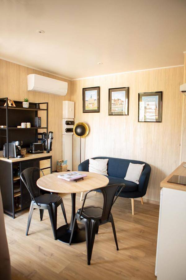 Appartement entier, One-Bedroom Apartment in Pithon (Aisne), Aisne