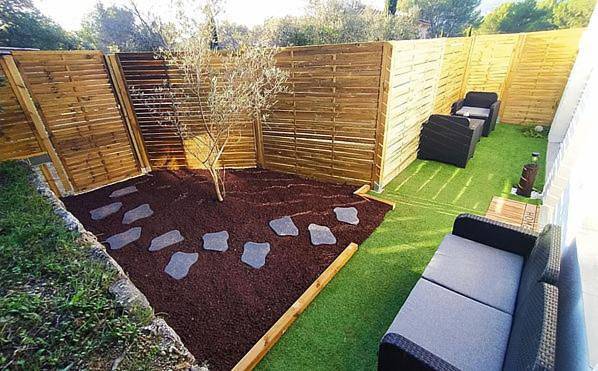 Location de vacances pour 2 personnes, avec vue et terrasse à Cuges-les-Pins - 3