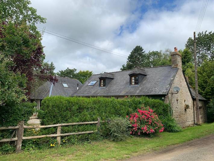 Location de vacances pour 7 personnes, avec vue et jardin à Gorron - 2