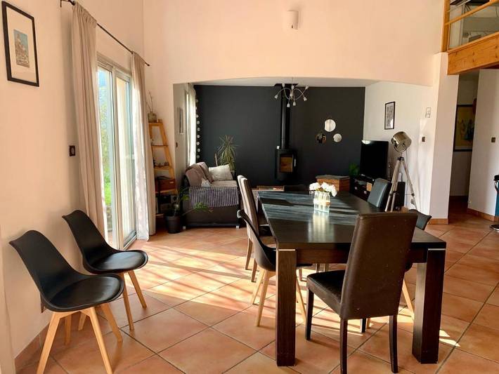 Location de vacances pour 11 personnes, avec vue ainsi que vue sur le lac et jardin à Carla-Bayle - 2