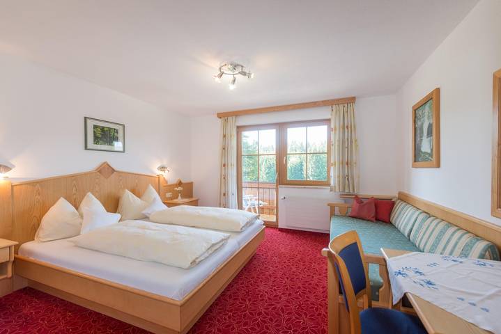 Bauernhof für 3 Personen, mit Balkon und Garten sowie Sauna in Ramsau am Dachstein