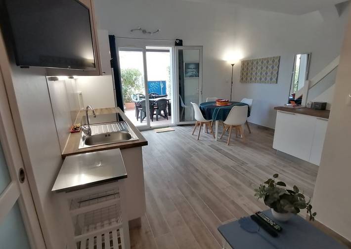 Gîte pour 5 personnes, avec terrasse ainsi que jardin et piscine, animaux acceptés à Sorède - 4
