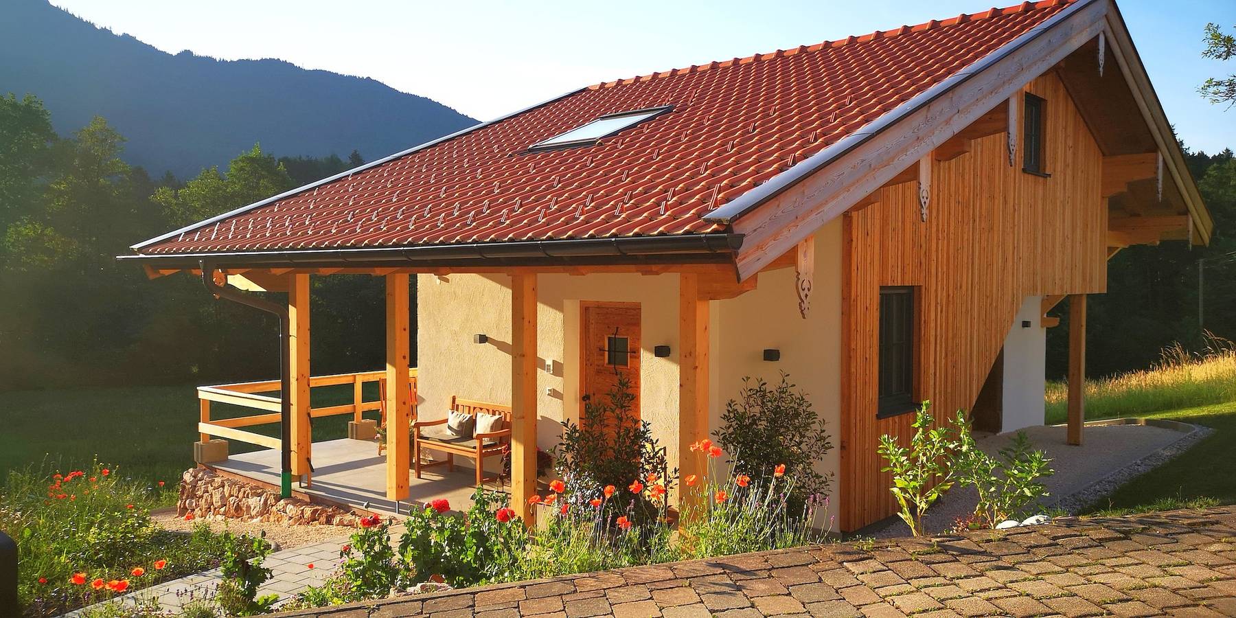Alpenchalet-Chiemgau - Chalet 80qm für 1-2 Personen mit Wohn- und Küchenbereich, Schlafzimmer, Bad, extra Wc in Marquartstein, Bayerische Alpen