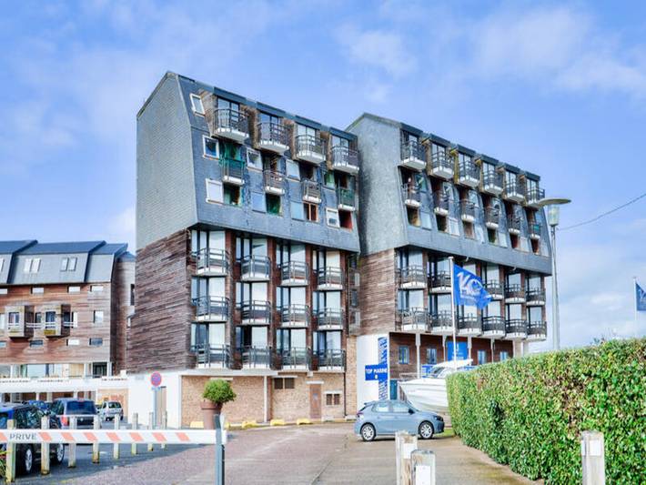 Gîte pour 5 personnes, avec piscine et balcon, adapté aux familles à Deauville - 2