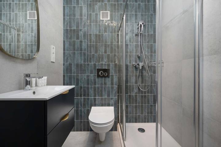 Entire apartment, Spacious Apartment | 3 Bedrooms | in the heart of Wroclaw's Market Square in Wrocław, Lower Silesia