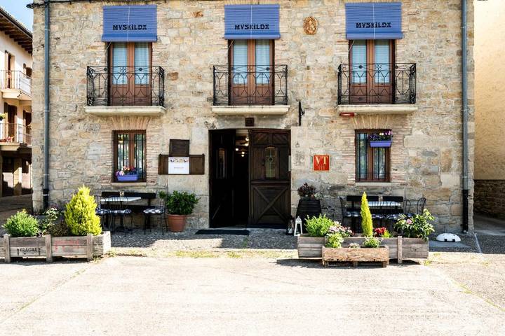 Casa rural para 11 personas, con vistas y jardín en Comarca de Aoiz - 4