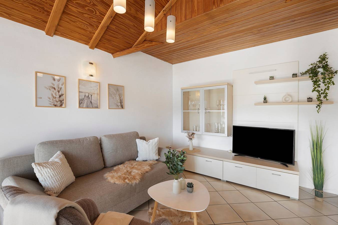 Ganze Wohnung, Ferienwohnung 'Rinderle' mit Blick auf das Tal in Stockach, Landkreis Konstanz