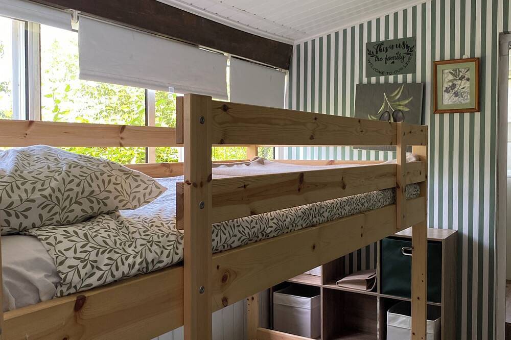 Quinta da Maínha. 4 bedrooms, 3 bathrooms, lgardens and 2 pools. Pets allowed ! in Braga, Braga Distrikt