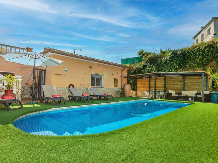 Casa de vacaciones para 6 personas, con piscina y balcón - 1
