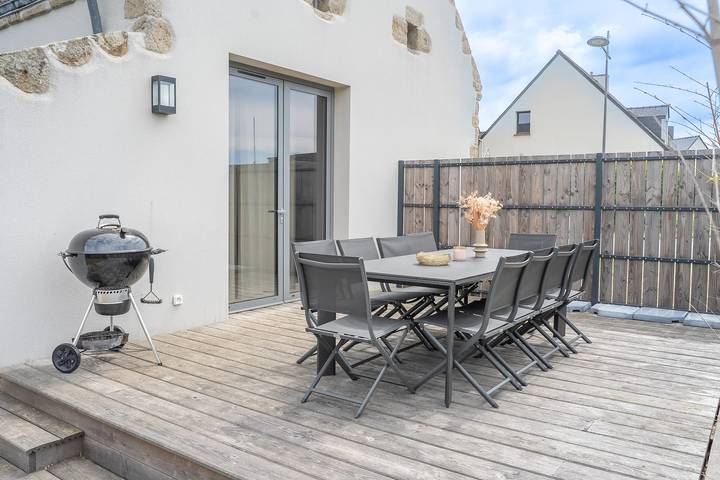 Location de vacances pour 13 personnes, avec Balcon ainsi que Terrasse et Jardin à Plouhinec (Morbihan) - 2