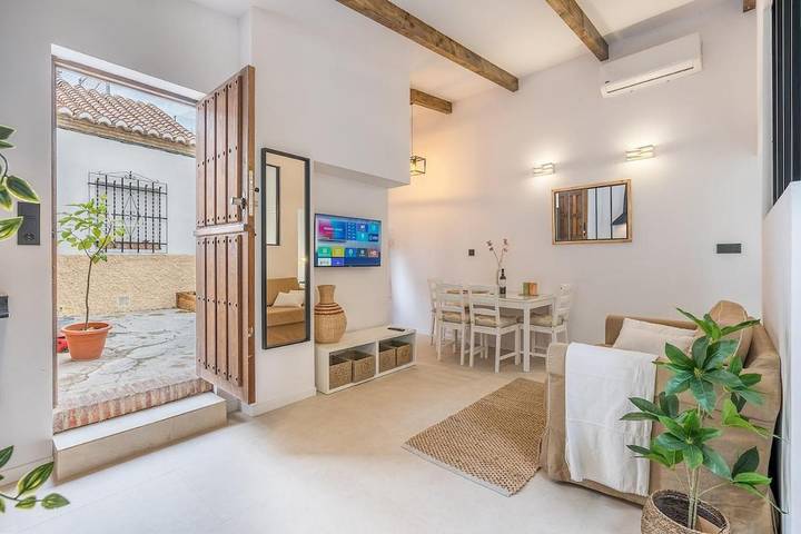Apartamento de vacaciones para 4 personas, con piscina y jacuzzi - 1