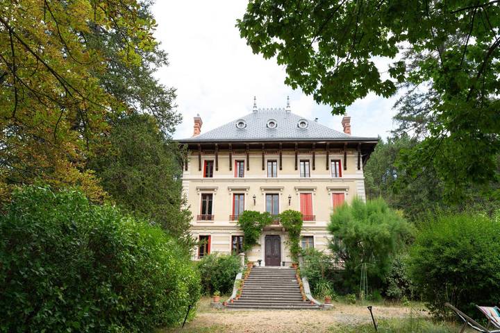 Chambre d’hôte pour 2 personnes, avec jardin dans les Alpes-de-Haute-Provence