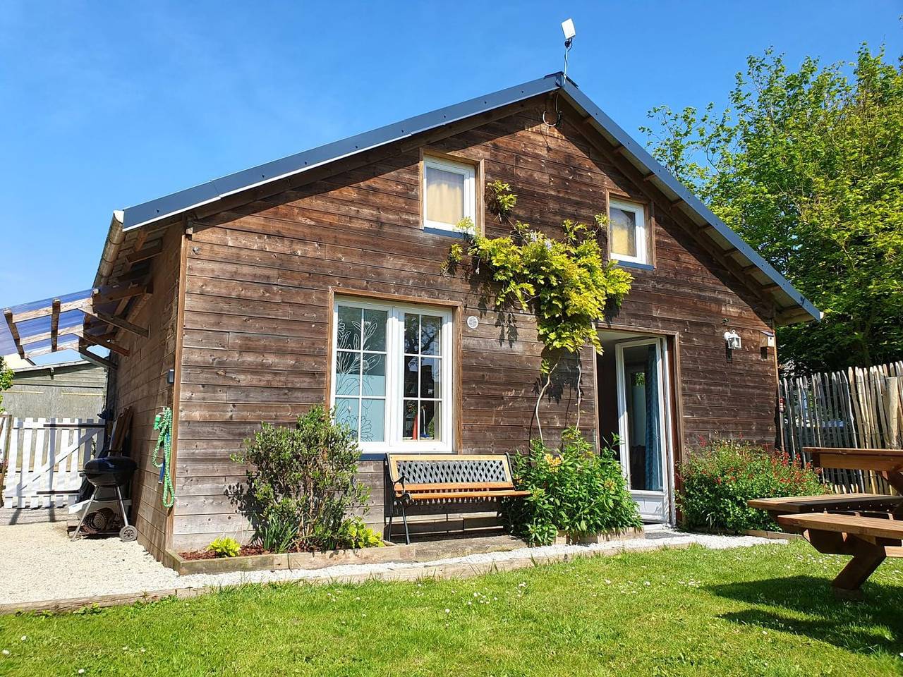 Gîte chalet marin - "Les Bonnes Ondes de la Baie" in Saint-Benoît-des-Ondes, Baie du Mont-Saint-Michel