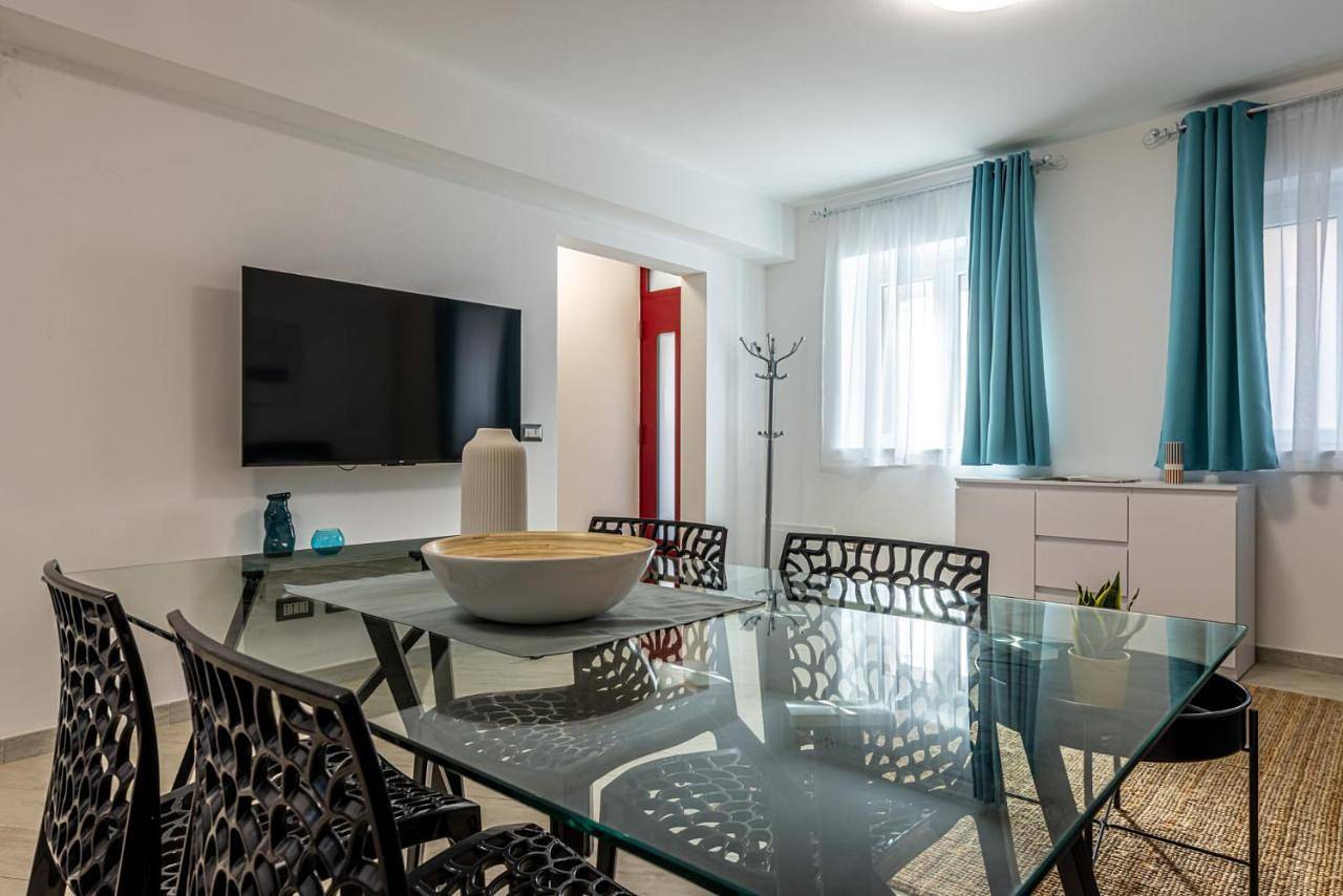 Ganze Wohnung, Cà De La Mari - Relax e Privacy sul Lago in Porto Ceresio, Luganer See (Lombardei)