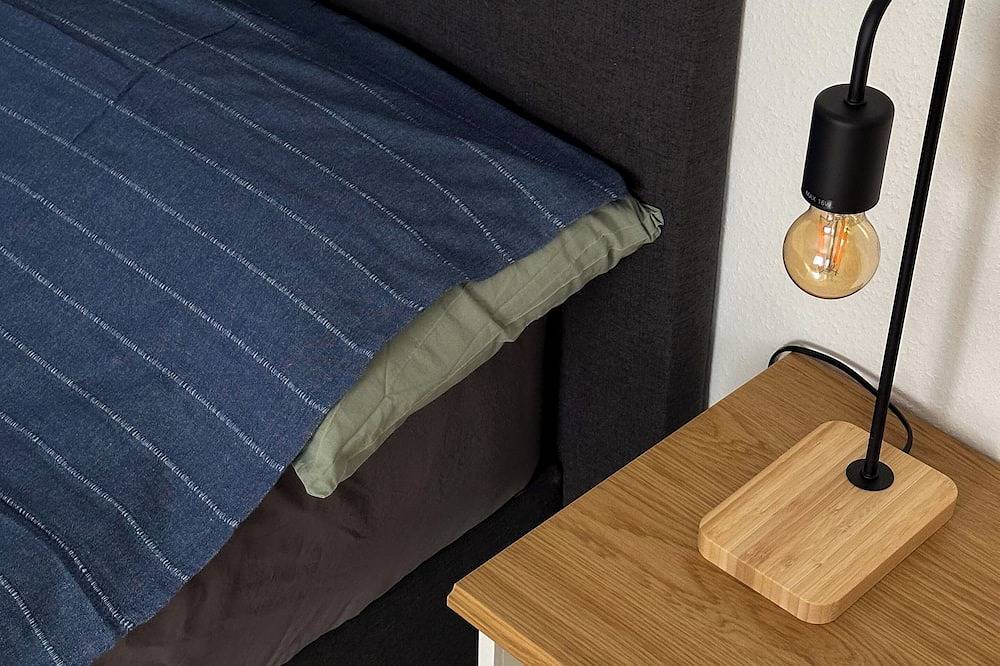 Ganze Wohnung, Gemütlich unterm Dach. Klein und fein. in Baunatal, Hessisches Bergland