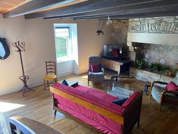 Gîte pour 8 personnes, avec terrasse et jardin à Mellac